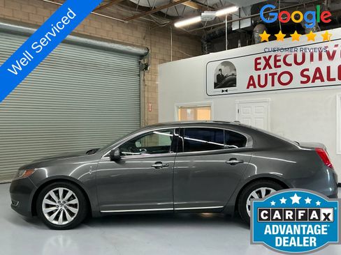 Used 2016 Lincoln MKS FWD image 9