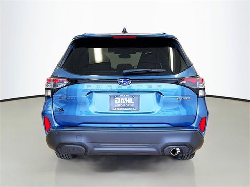 New 2025 Subaru Forester Touring image 4