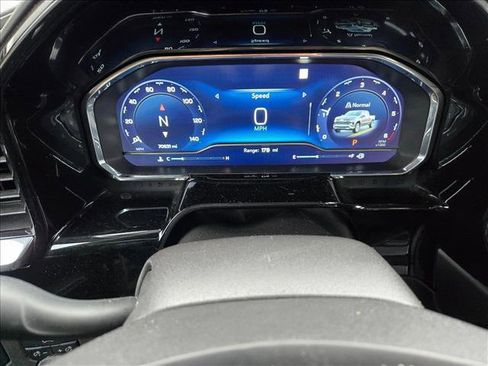 Used 2023 Chevrolet Silverado 1500 LT w/ Convenience Package II image 9