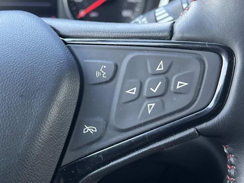 Used 2022 Chevrolet Equinox RS w/ Infotainment Package image 21