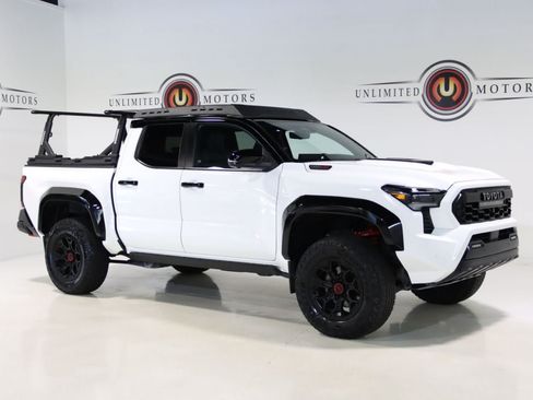 Used 2024 Toyota Tacoma TRD Pro AWD/4WD image 6