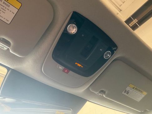 New 2025 Kia Niro EX Touring image 20