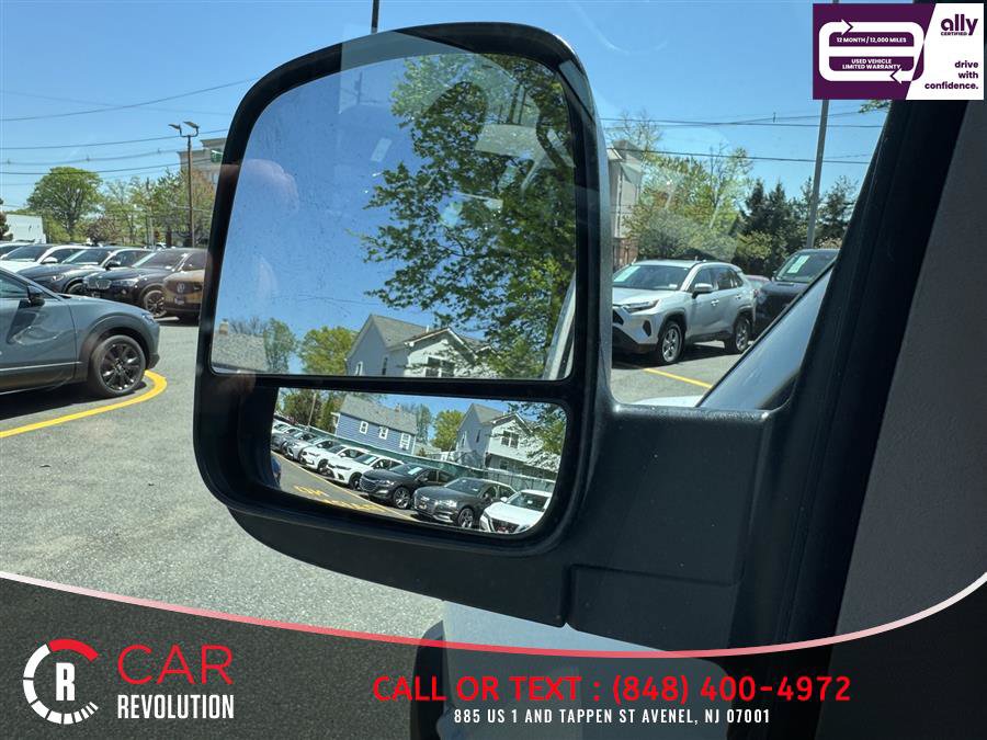 Used 2020 Chevrolet Express 3500 w/ Driver Convenience Package RWD image 37