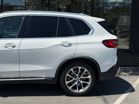Used 2023 BMW X5 xDrive40i AWD/4WD image 11