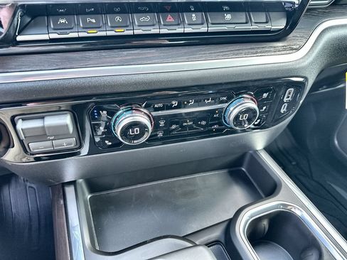 New 2026 GMC Sierra 1500 SLT RWD image 27