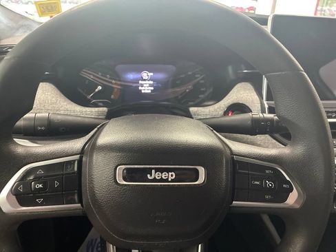 Used 2024 Jeep Compass Sport AWD/4WD image 28