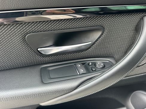 Used 2018 BMW M4 Coupe RWD image 12