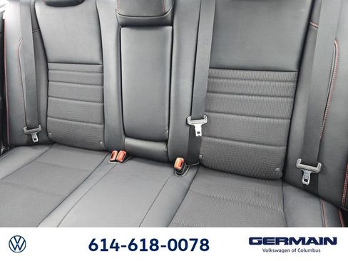 Used 2017 Toyota Camry SE image 23