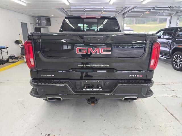 Used 2024 GMC Sierra 1500 AT4 w/ AT4 Premium Package AWD/4WD image 4