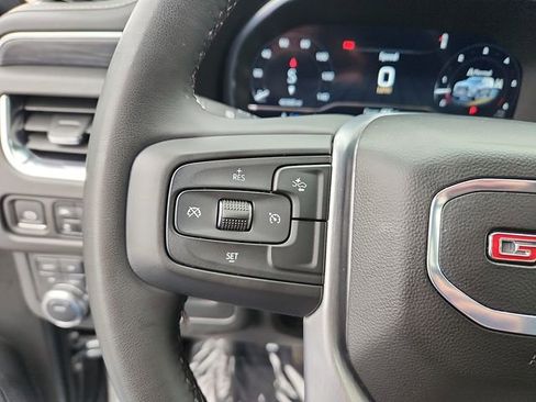 Used 2024 GMC Yukon SLT image 22