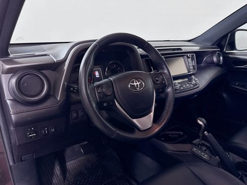 Used 2018 Toyota RAV4 SE w/ Advanced Technology Package AWD/4WD image 9