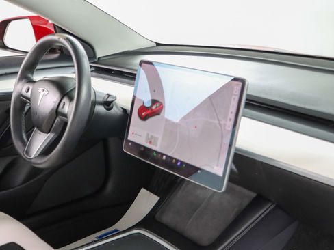 Used 2021 Tesla Model 3 Standard Range Plus image 23