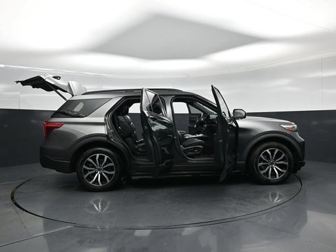 Used 2020 Ford Explorer ST w/ Premium Technology Package AWD/4WD image 5
