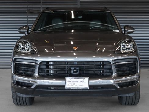Certified 2023 Porsche Cayenne AWD/4WD image 8