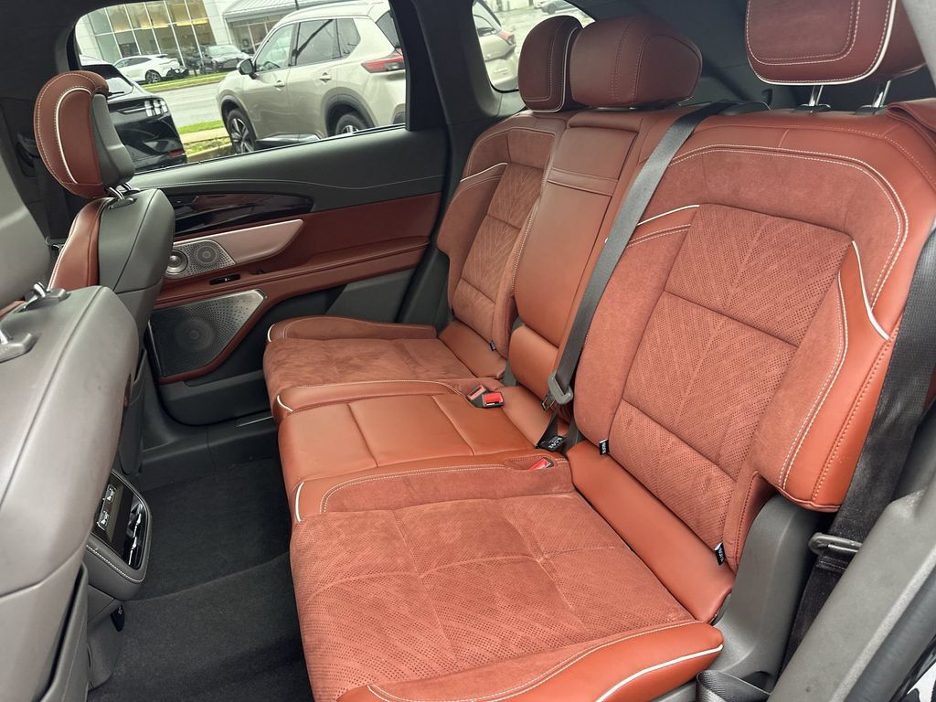 Certified 2024 Lincoln Nautilus Black Label AWD/4WD image 26