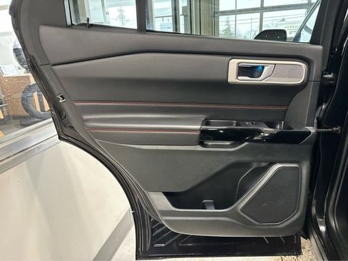 Used 2023 Ford Explorer ST-Line image 31