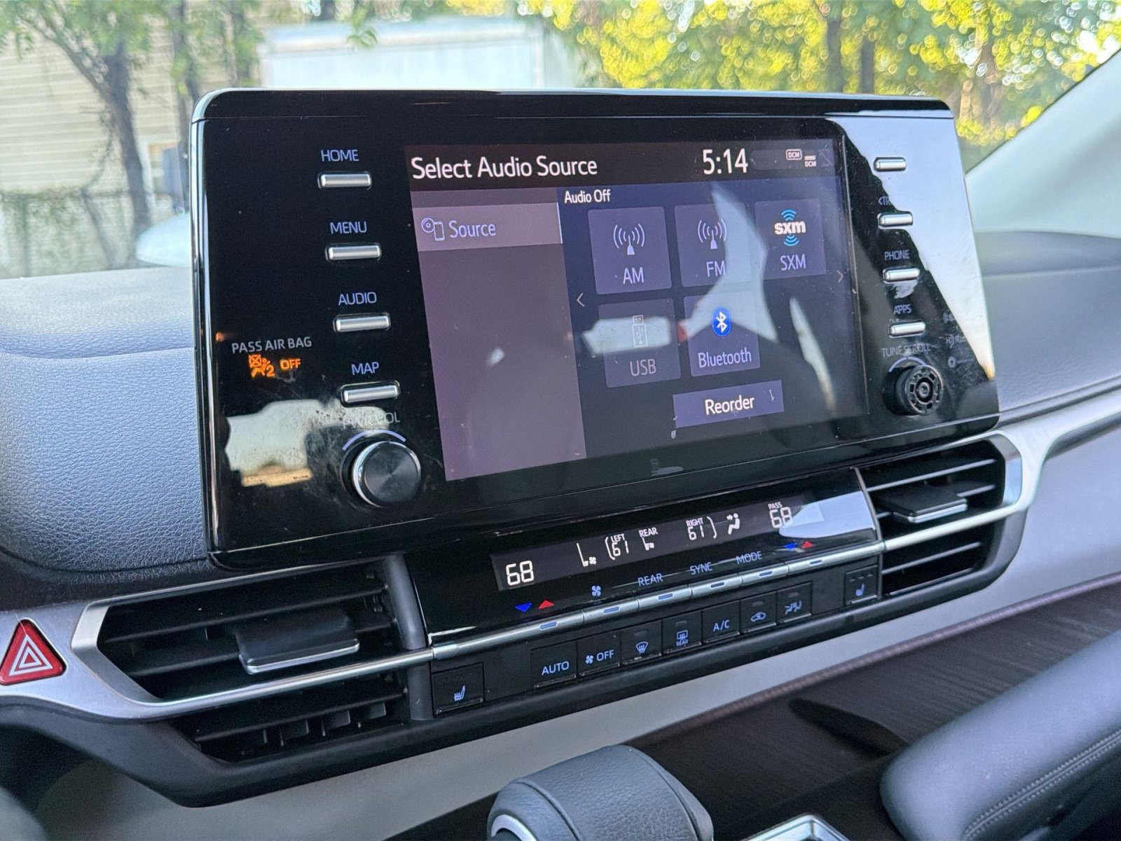 Used 2022 Toyota Sienna XLE AWD/4WD image 19