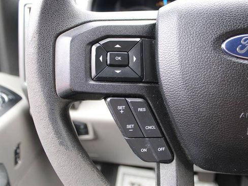 Used 2015 Ford F150 XLT AWD/4WD image 15