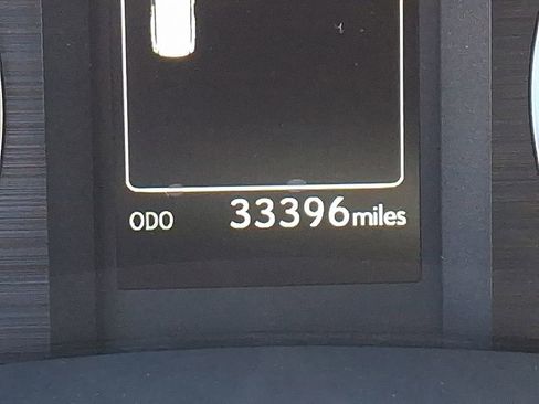 Used 2023 Lexus GX 460 Premium w/ Premium Package image 23