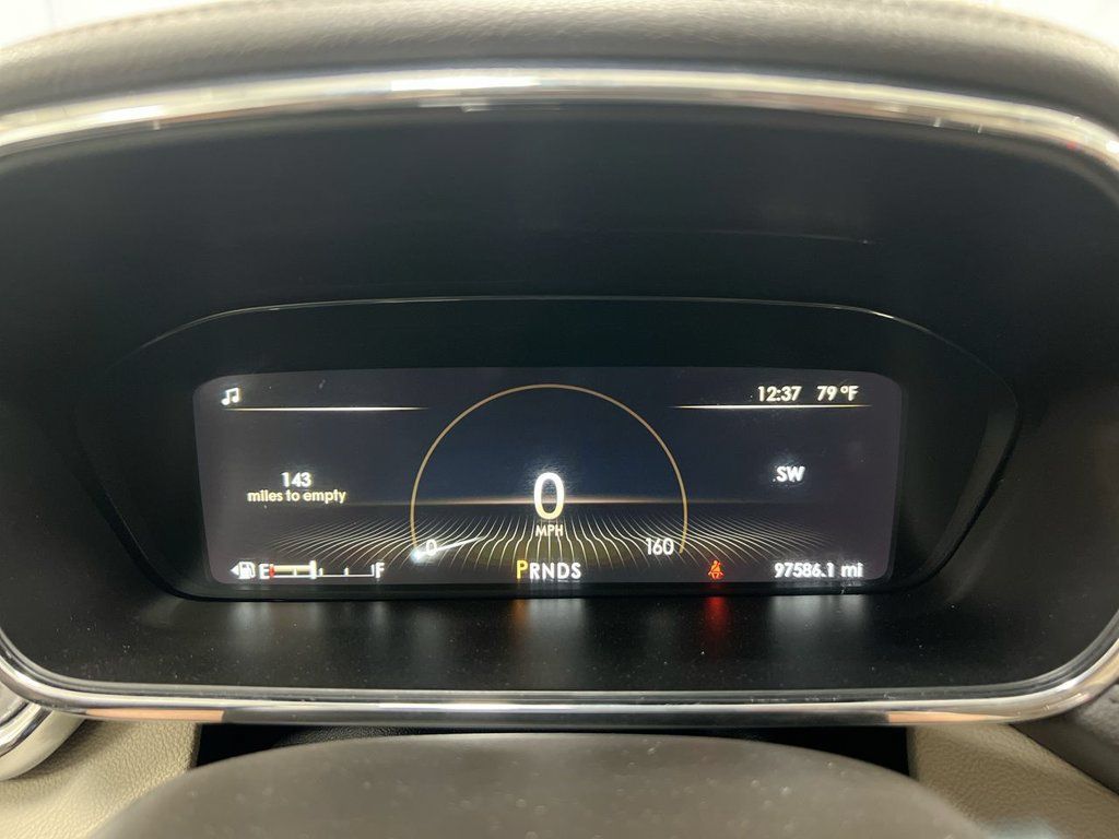 Used 2017 Lincoln Continental Select AWD/4WD image 12