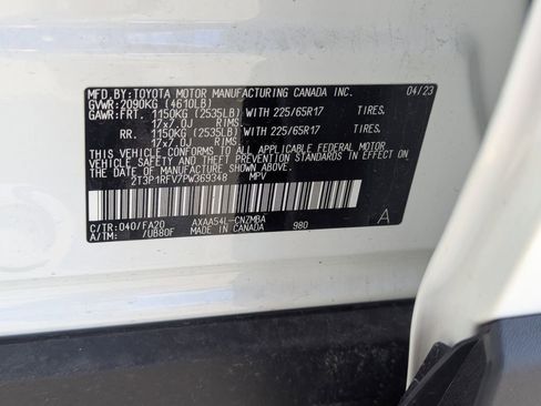 Used 2023 Toyota RAV4 XLE AWD/4WD image 35