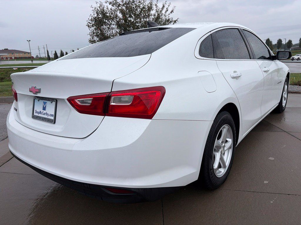 Used 2017 Chevrolet Malibu LS FWD image 19