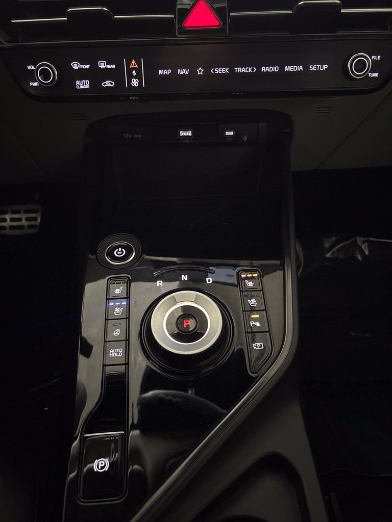 Used 2023 Kia Niro Wave FWD image 26