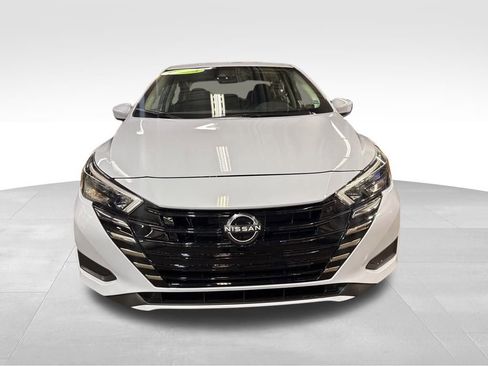 Certified 2025 Nissan Versa SV w/ Trunk Package image 17