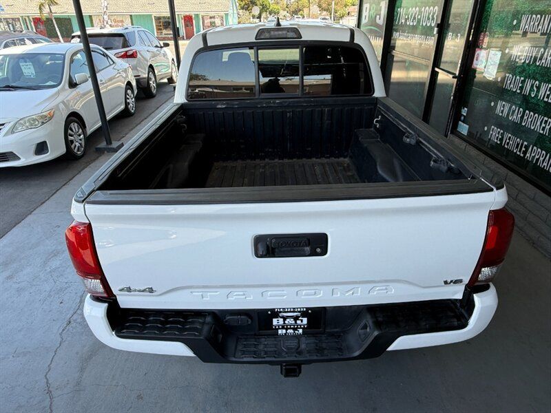 Used 2019 Toyota Tacoma SR AWD/4WD image 17