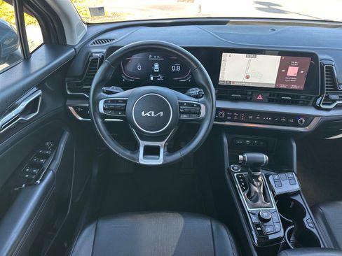 Used 2023 Kia Sportage EX FWD image 7