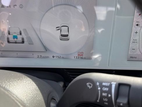 Used 2022 Hyundai Ioniq 5 SE AWD/4WD image 1