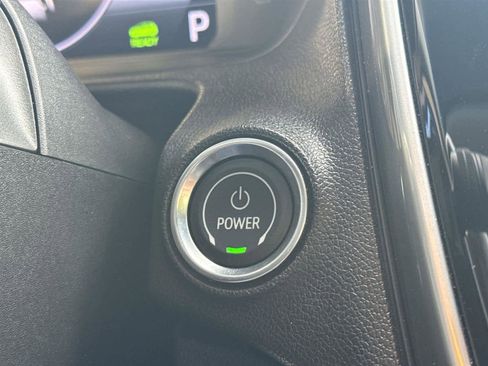 Used 2023 Chevrolet Bolt LT w/ Infotainment Package image 29