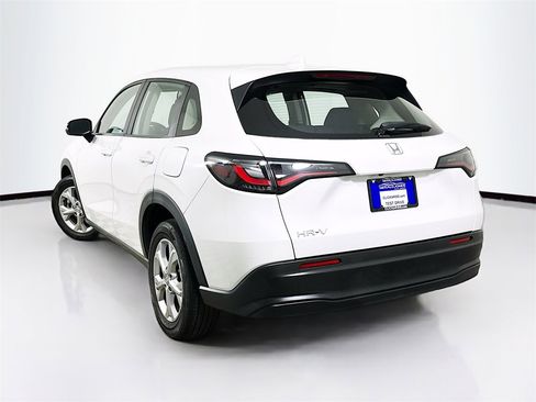 Certified 2024 Honda HR-V LX image 6