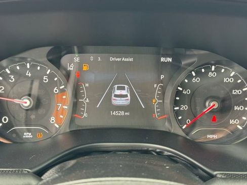 Used 2024 Jeep Compass Latitude w/ Altitude Special Edition image 17