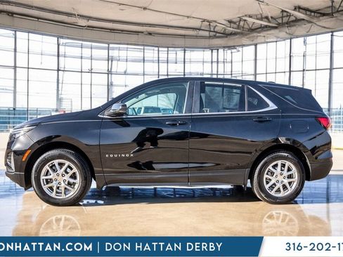 Used 2022 Chevrolet Equinox LT image 2