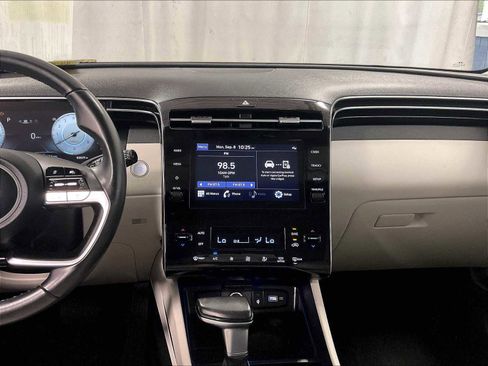 Used 2022 Hyundai Tucson SEL w/ Convenience + Premium Package image 18