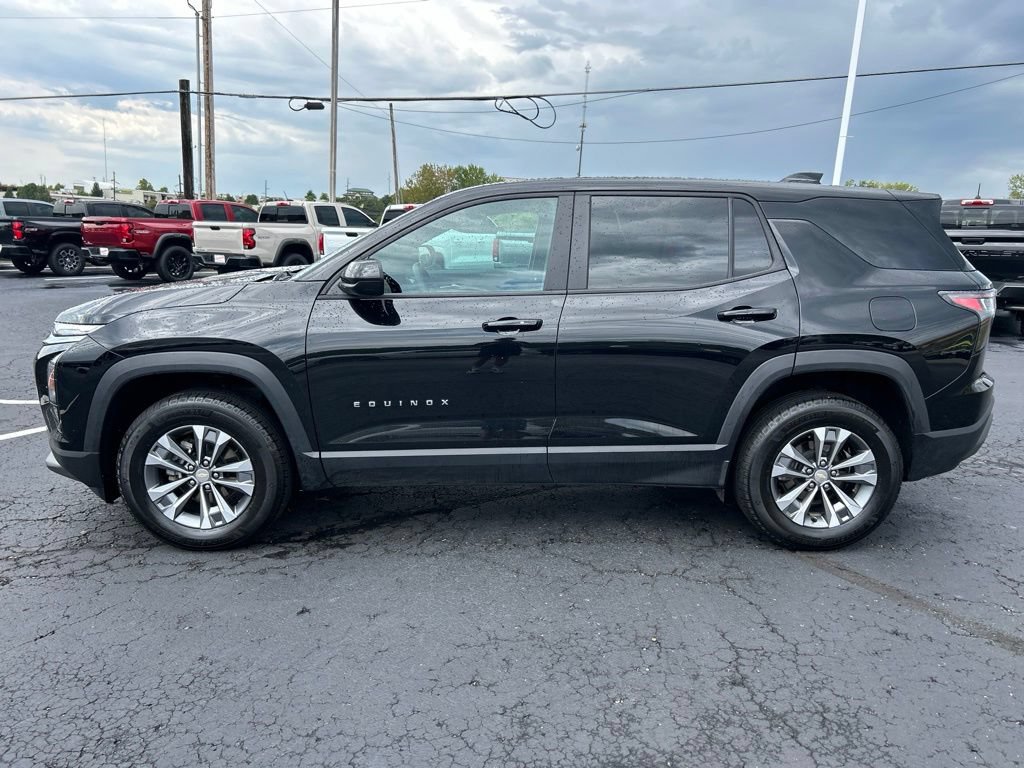 Used 2026 Chevrolet Equinox LT AWD/4WD image 8