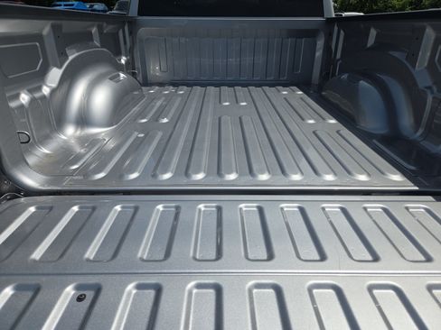 Used 2022 RAM 1500 Big Horn AWD/4WD image 5