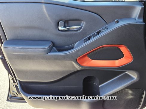 Used 2022 Nissan Frontier Pro-X image 16