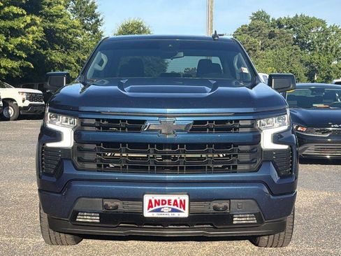 Used 2022 Chevrolet Silverado 1500 RST w/ Z71 Off-Road Package AWD/4WD image 2