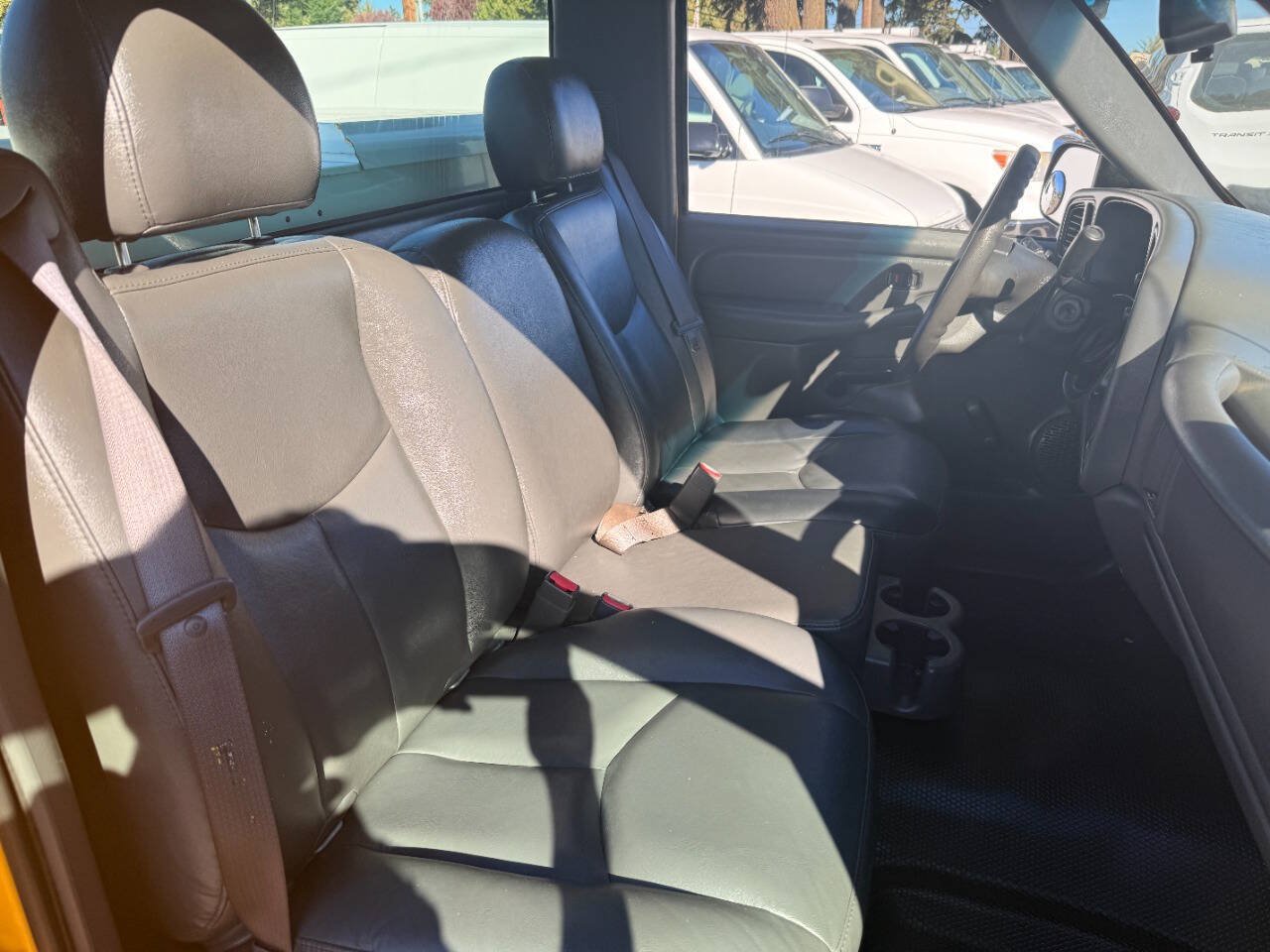 Used 2003 GMC Sierra 2500 W/T RWD image 14