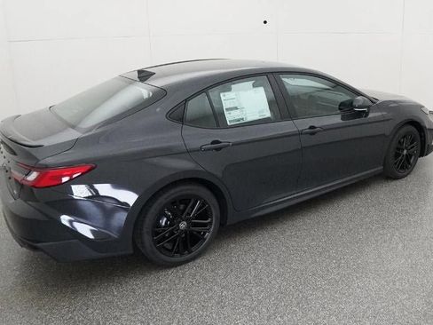 New 2026 Toyota Camry SE image 9