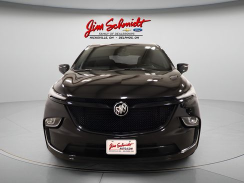Used 2024 Buick Enclave Premium w/ LPO, Black Accent Package AWD/4WD image 3