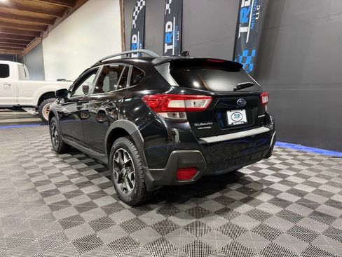 Used 2018 Subaru Crosstrek 2.0i Premium image 3