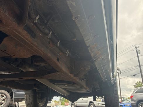 Used 2018 Chevrolet Silverado 1500 LT w/ All Star Edition image 27