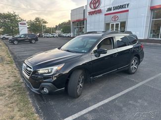 Used 2018 Subaru Outback 2.5i Limited image 1