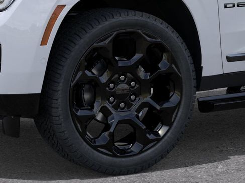 New 2026 GMC Yukon XL Denali Ultimate AWD/4WD image 9