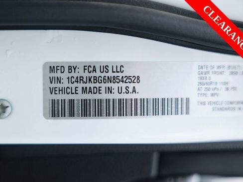 Used 2022 Jeep Grand Cherokee L Limited AWD/4WD image 38