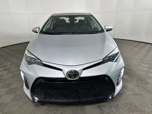Used 2018 Toyota Corolla SE w/ SE Premium Package image 8