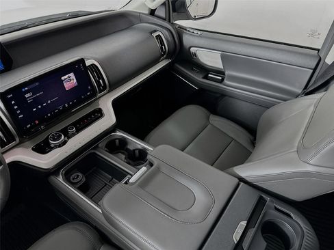 New 2026 Ford Expedition Active AWD/4WD image 25